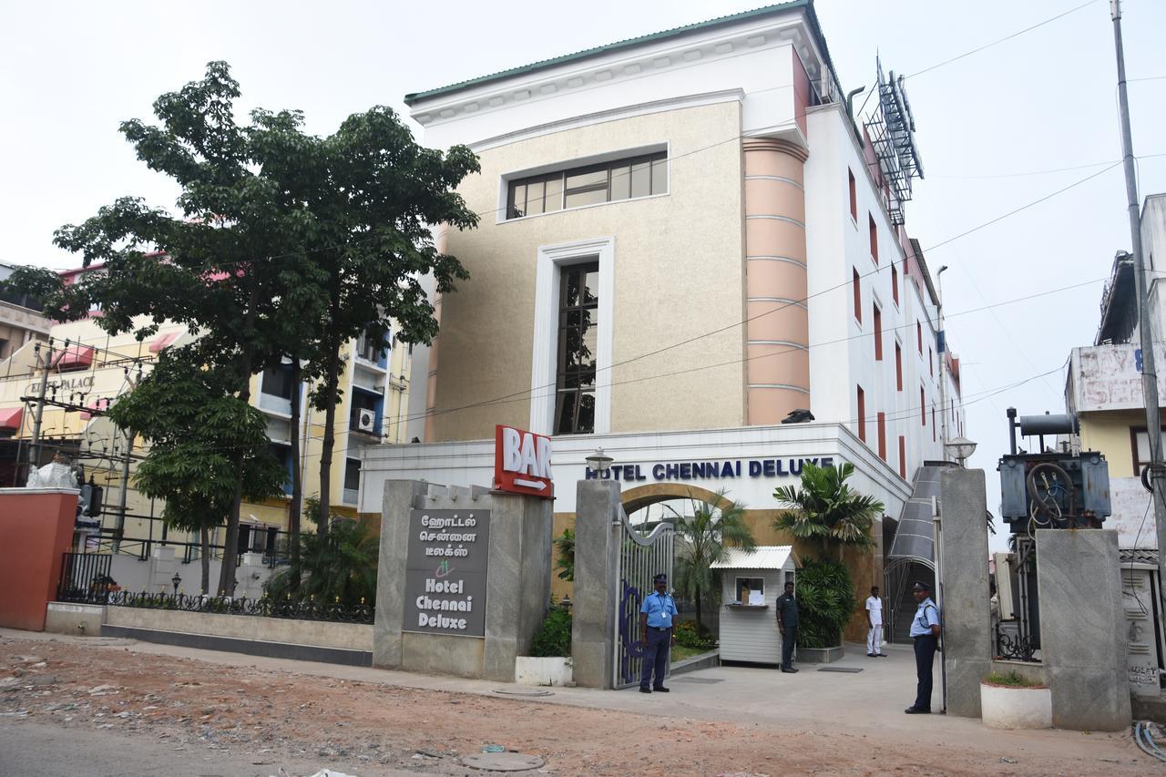 Ulo Chennai Deluxe Hotel Exterior foto