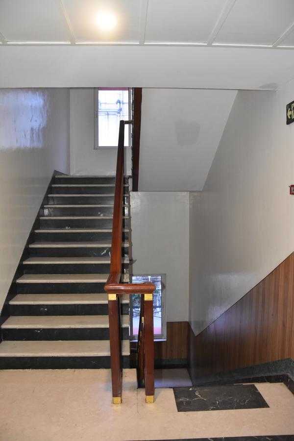 Ulo Chennai Deluxe Hotel Exterior foto